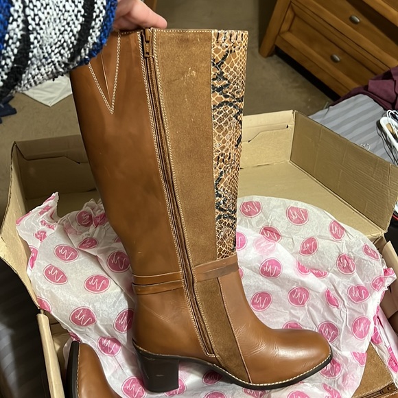 Brand new beautiful Matisse boots - Picture 4 of 8